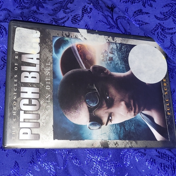 💿 The Chronicles Of Riddick: Pitch Black starring Vin Diesel [Full Screen] - Picture 1 of 6